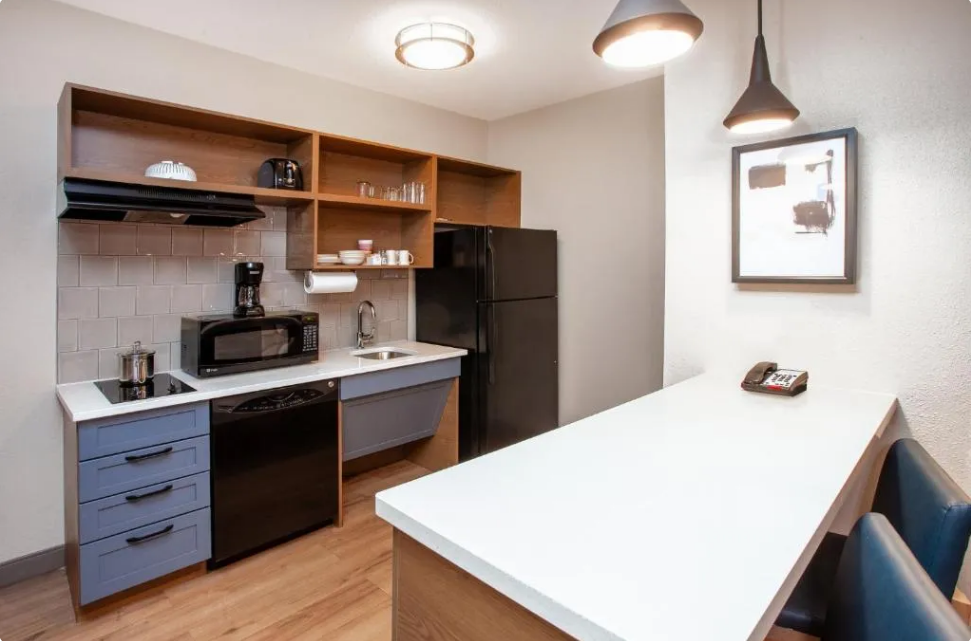 Candlewood Suites, AL